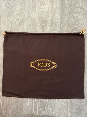 Tod’s dust bag (C360)